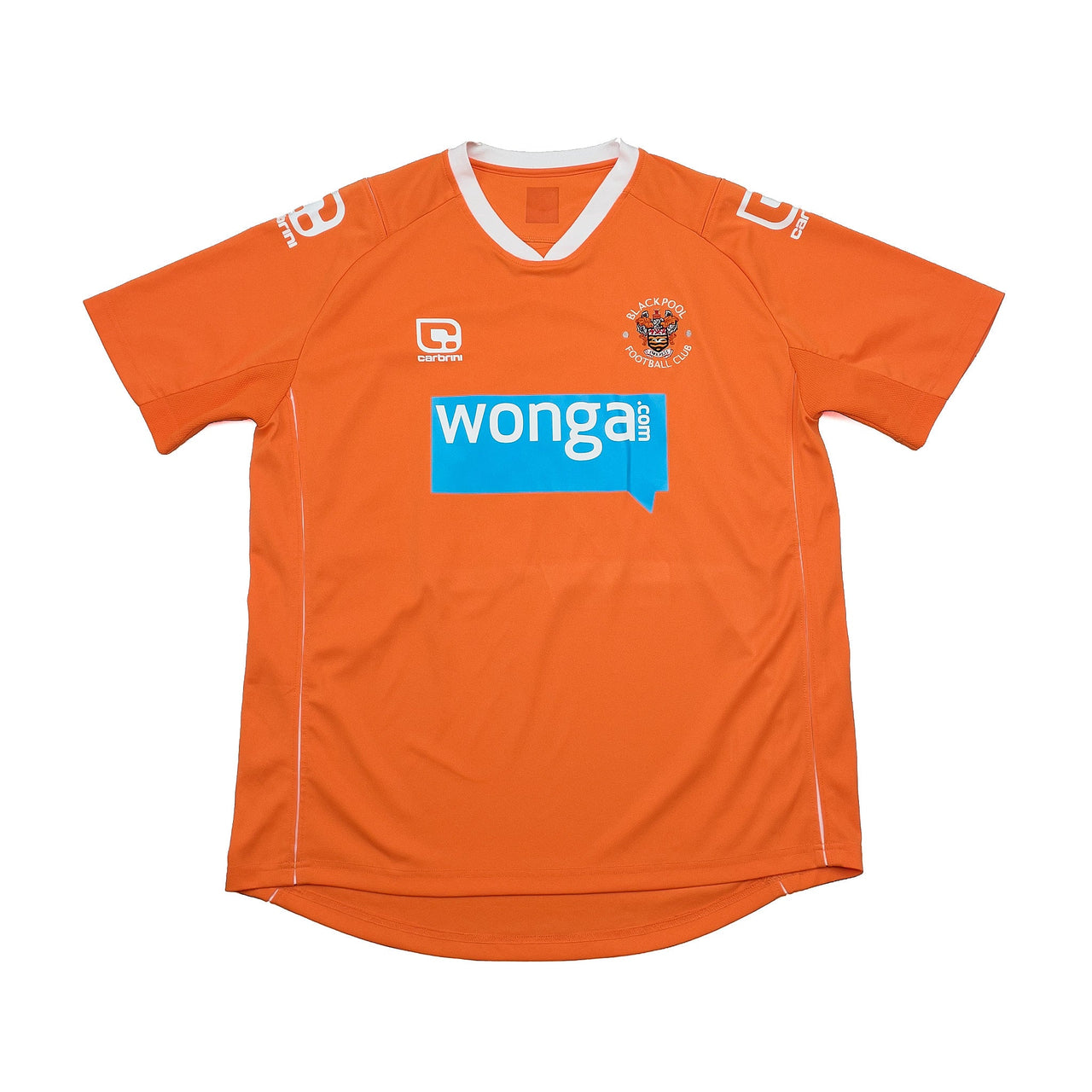 CULT KITS - 2010/11 BLACKPOOL ADAM #26 HOME SHIRT (M) CARBRINI
