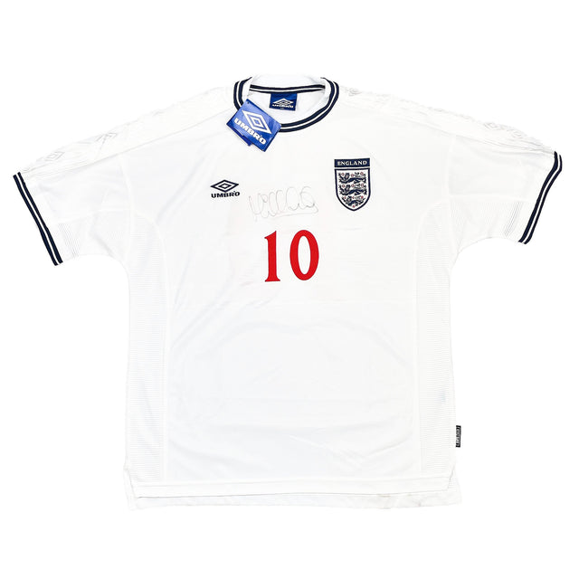 CULT KITS - 1999/01 ENGLAND OWEN #10 *BNWT* SIGNED HOME SHIRT (XXL) UMBRO