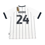 2023/24 Ipswich Town Moore #24 *BNWT* Auswärtstrikot (XXL) Umbro