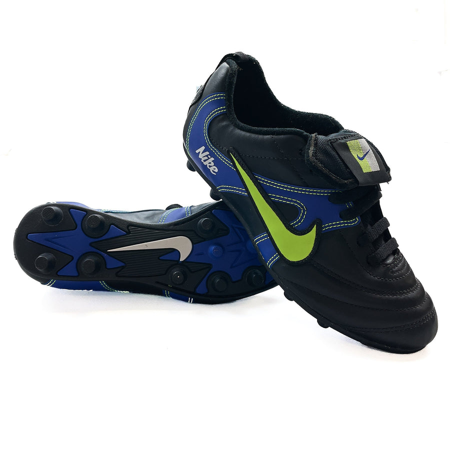 1990er Nike Tiempo Jr Eleven Fußballschuhe (5.5)