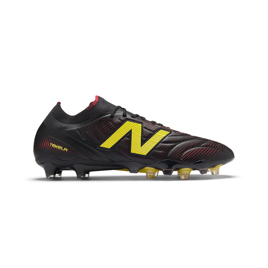 New Balance Tekela V5 Elite Low FG Fußballschuhe - Schwarz/Punch Yellow/Fire Cracker
