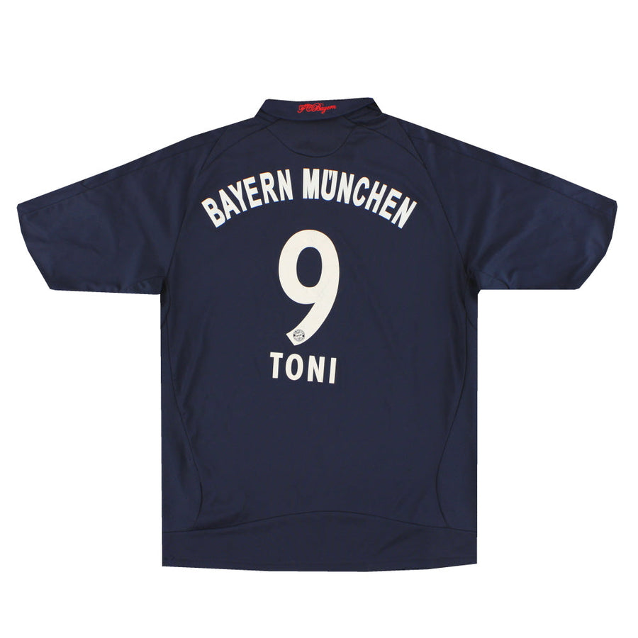 2008-09 Bayern Munich Away Shirt Toni #9 XL.Boys - Classic Football Kit