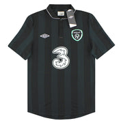 2013-14 Irland Umbro Auswärtstrikot *mit Etiketten* M