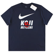 2023-24 Koji Miyoshi Nike Grafik-T-Shirt *mit Etikett* L