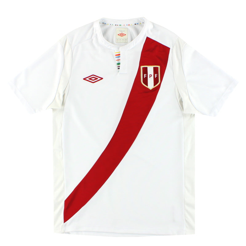 2011-12 Peru Umbro Heimtrikot S