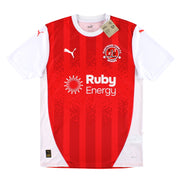 2024-25 Fleetwood Town Puma Heimtrikot *mit Etiketten* M