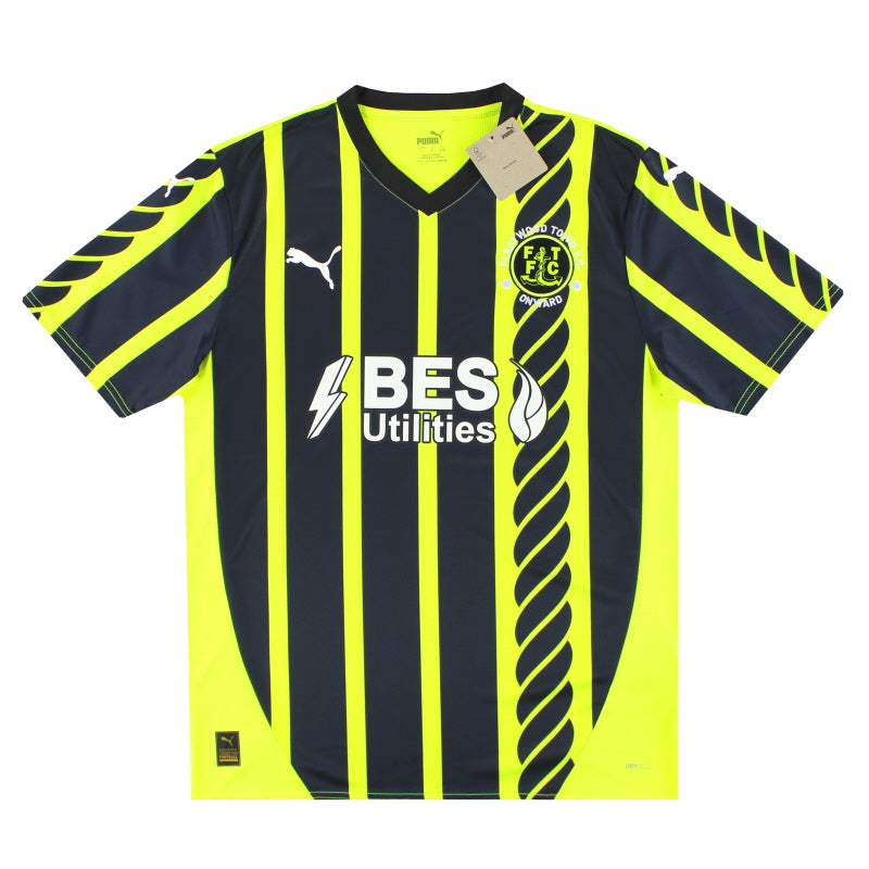 2024-25 Fleetwood Town Puma Auswärtstrikot *Neu mit Etikett* XXXL