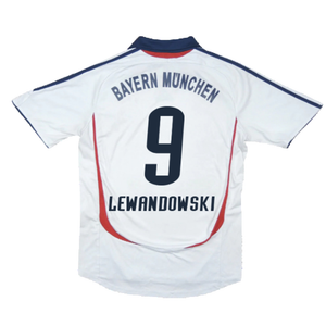 Bayern Munich 2006-08 Away Shirt (S) (Excellent) (Lewandowski 9)_1