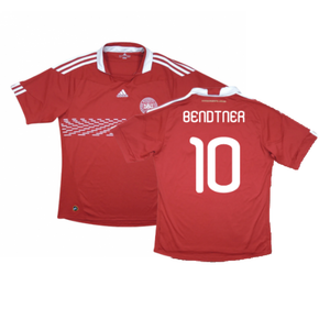 Denmark 2010-11 Home Shirt (M) (Excellent) (Bendtner 10)_0