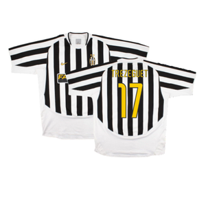 Juventus 2003/2004 Home Shirt (Excellent) (Trezeguet 17)_0