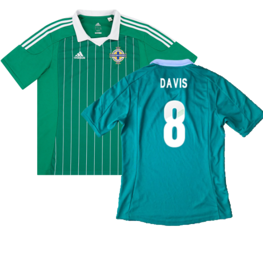 Northern Ireland 2012-13 Home Shirt (S) (Excellent) (Davis 8)_0