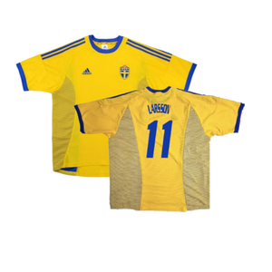 Sweden 2002-03 Home Shirt (XXL) (Excellent) (Larsson 11)_0