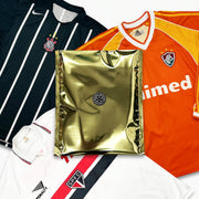 Geheimnisvolles Vintage-Fußballtrikot